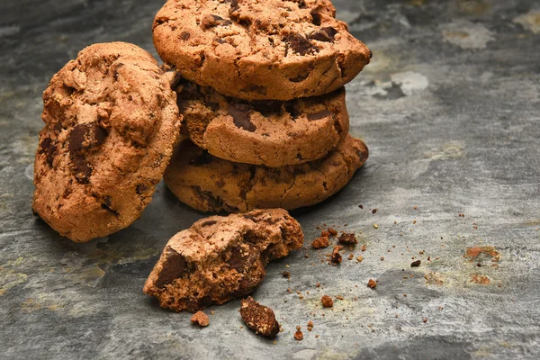 Chocolate Cookies on Slate — Stock Photo, Image