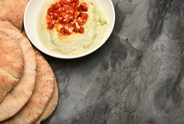 Edamame Hummus i chleb Pita — Zdjęcie stockowe