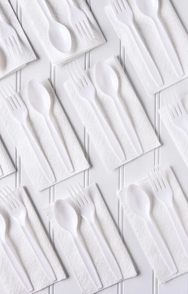 Plastic-Utensils-On-Napkins — Stock Photo, Image