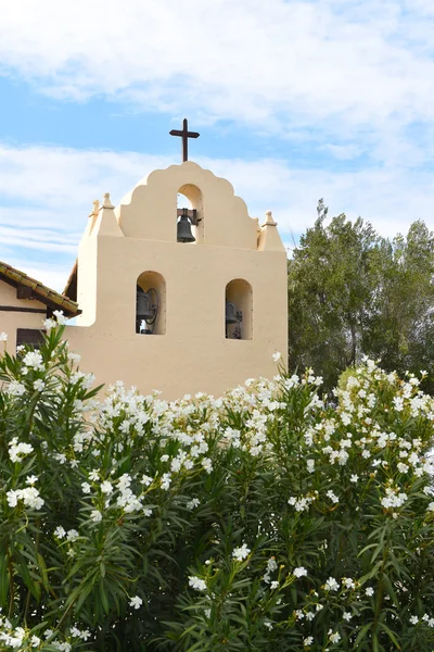Çan Kulesi Santa Ines Misyonu — Stok fotoğraf