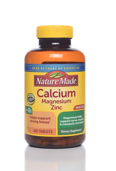 Irvine California Nov 2020 Bottle Nature Made Calcalnesium Zinc Dietary — 图库照片