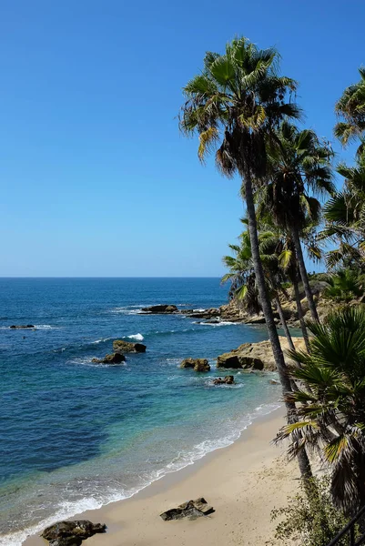 Die Laguna Beach Shoreline Einem Strahlend Blauen Himmelstag Von Einem — Stockfoto