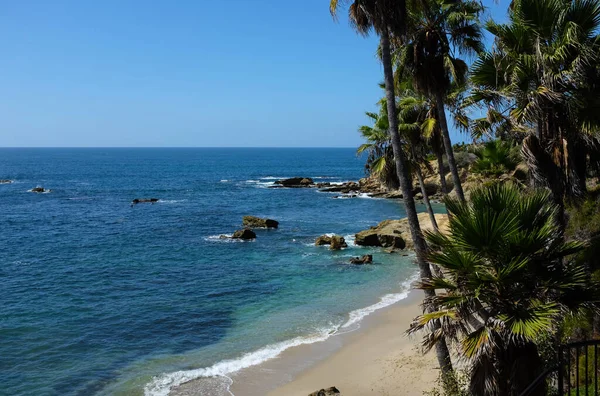 Laguna Beach Shoreline Een Heldere Blauwe Hemel Dag Gezien Vanaf — Stockfoto