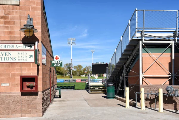 Scottsdale Arizona Dezembro 2016 Scottsdale Stadium Olhando Através Das Bancadas — Fotografia de Stock