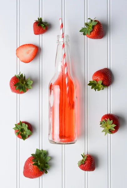 Fresas y refrescos — Foto de Stock