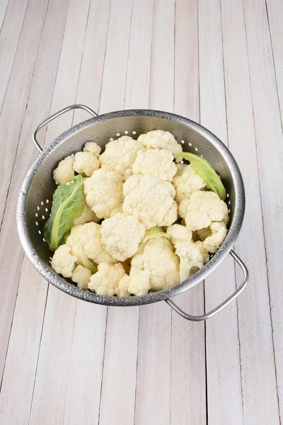 Cauliflower Colander Vertical — Stock Photo, Image