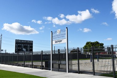 IRVINE, CALIFORNIA - 27 Aralık 2025: Irvine Valley Koleji 'nin (IVC).