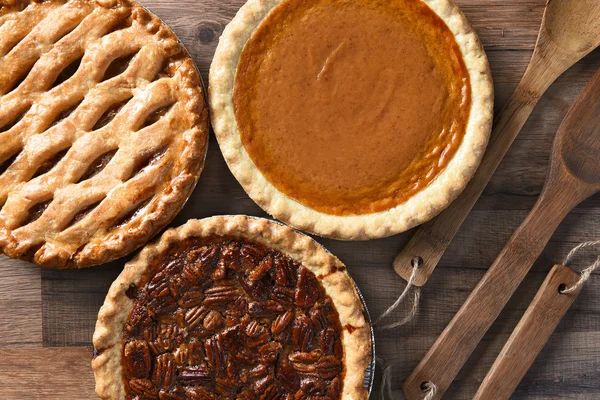 Pecan Apple and Pumpkin Pies — Stock Photo, Image