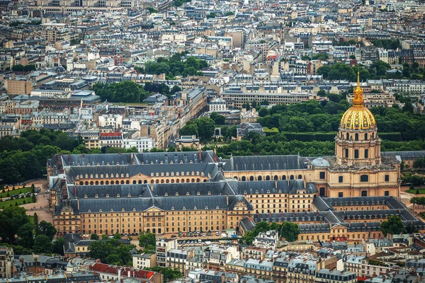 Blick vom Eiffelturm auf Paris — Stockfoto