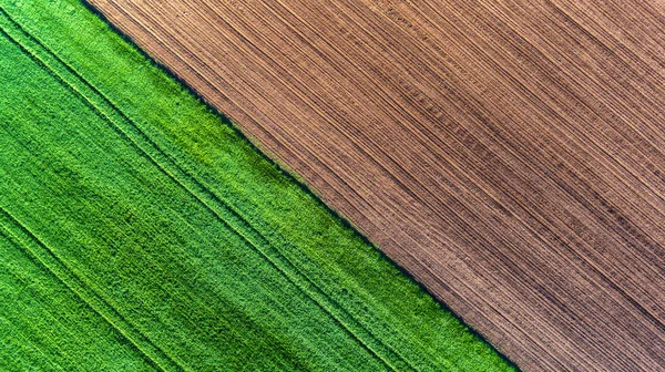 Vista aérea sobre os campos agrícolas — Fotografia de Stock