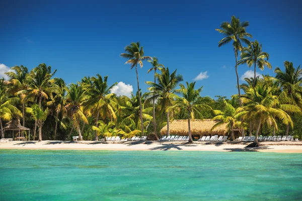 Isla tropical en Carribean mar, hermosa vista panorámica — Foto de Stock