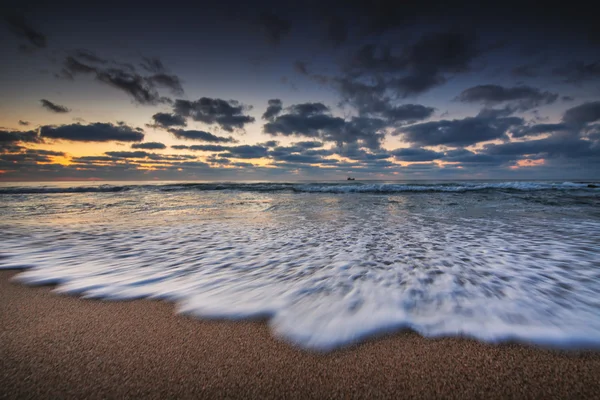 Sea wave close up, low angle view — Stock Photo, Image