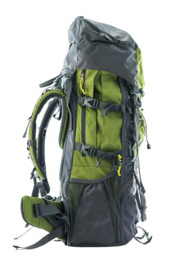 Büyük yeşil turistik sırt çantası beyaza izole edilmiş.