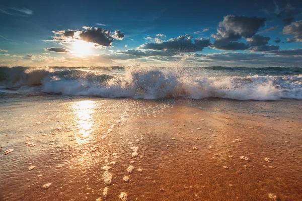Bella alba sul mare — Foto Stock