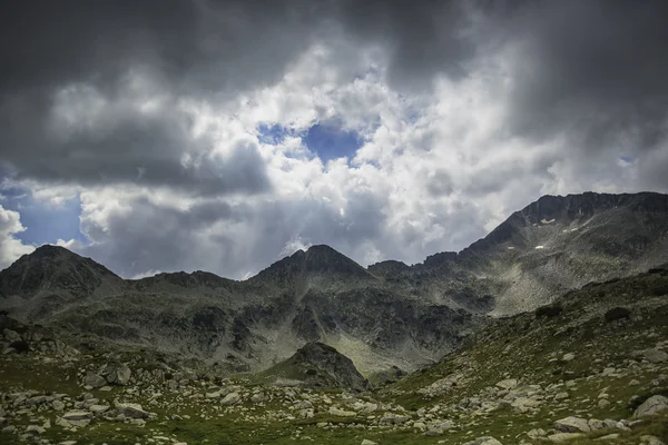Berg, panoramische shot — Stockfoto