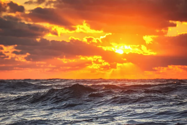 Bella alba sul mare — Foto Stock