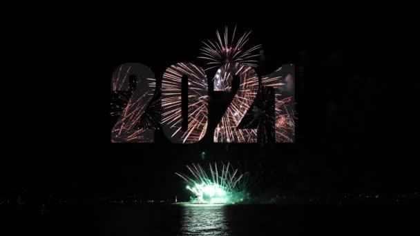 2021 Nieuwjaar Vuurwerk Sprankelend Aan Nachtelijke Hemel Feestelijk Concert Feestdagen — Stockvideo