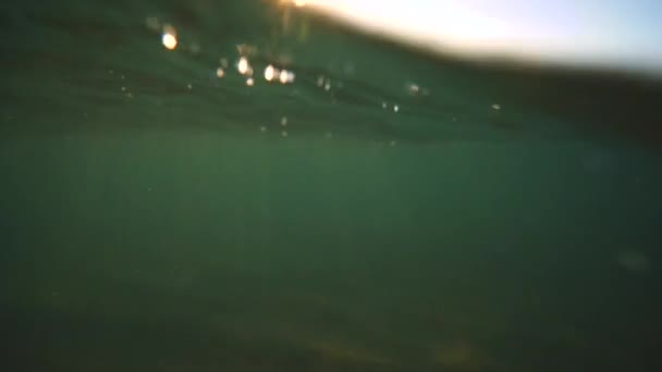 Podwodne Fale Oceaniczne Promienie Słoneczne — Wideo stockowe