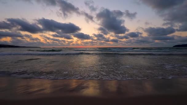 Пляж Океан Схід Сонця Над Берегом Райського Острова — стокове відео