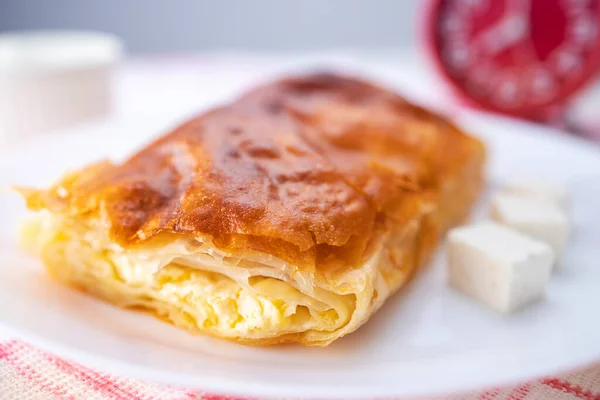 Baked Cheese Pie Milk Bulgarian Butter Banitsa Breakfast — Stock Photo, Image