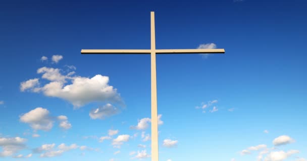 Χριστιανός Σταυρός Ενάντια Στα Σύννεφα Χρόνος Ουρανό Lapse Βίντεο Αργής — Αρχείο Βίντεο