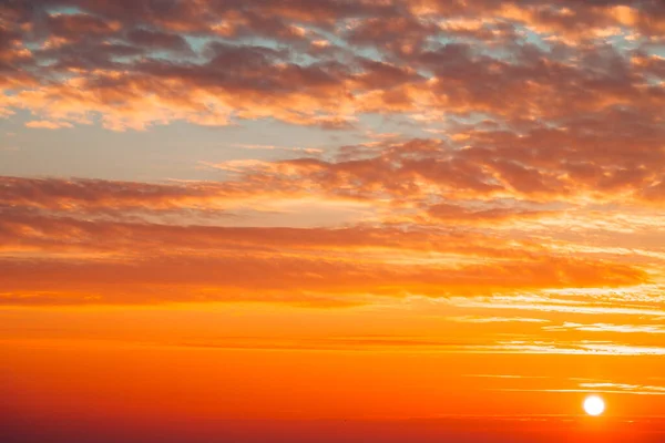 Paisaje Nublado Cielo Azul Dramático Toma Del Amanecer —  Fotos de Stock