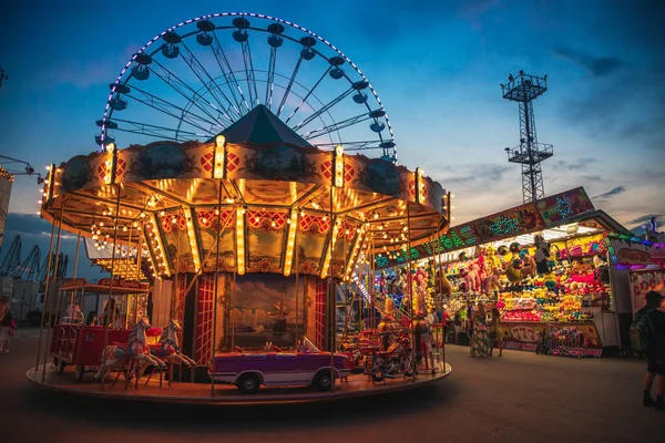 Varna Bulgarije Juli 2020 Buitenleven Het Pretpark Veel Plezier Met — Stockfoto