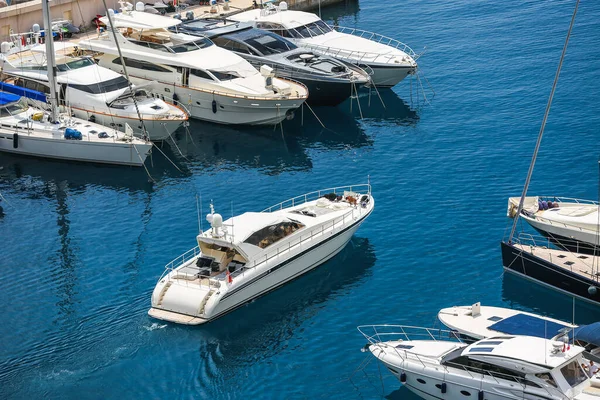 Navegación Barco Mar Mediterráneo Cerca Riviera Francesa Mónaco — Foto de Stock