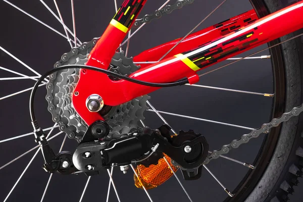 Sport Mountainbike Rot Isoliert Auf Schwarzem Hintergrund — Stockfoto