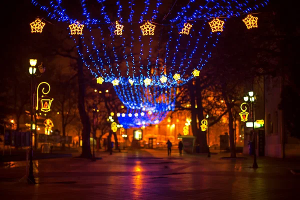 Straße in einer Weihnachtsnacht — Stockfoto