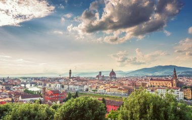Palazzo Vecchio, Santa Maria del Fiore katedral üzerinden günbatımı 