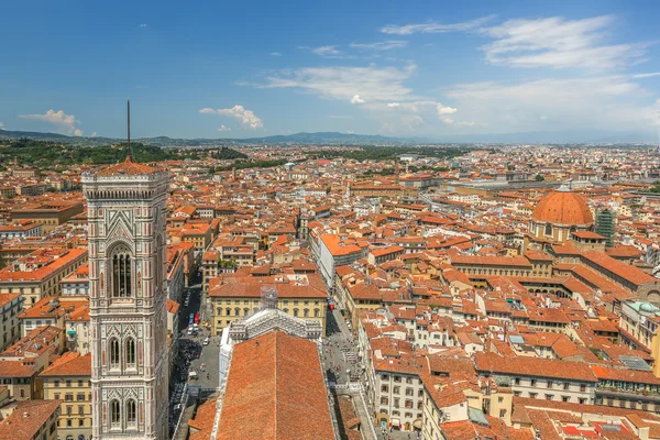 Panorama de la vieille Florence et de l'église Sainte Marie de la Fleur — Photo