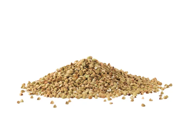 Heap de sementes de trigo mourisco isoladas em branco — Fotografia de Stock