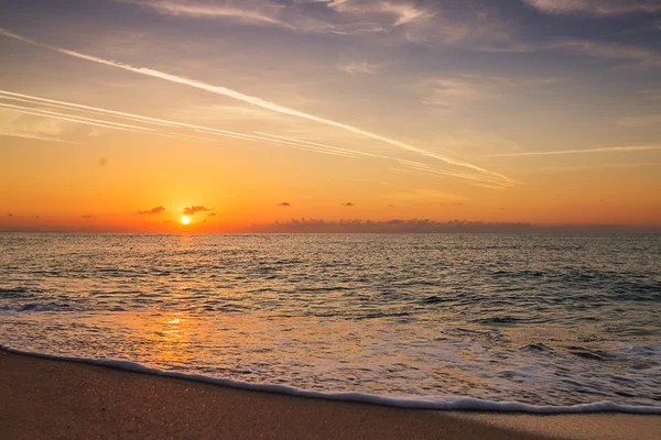 Zonsopgang boven zee — Stockfoto