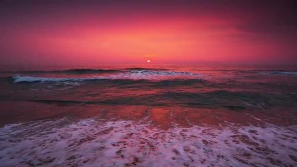 Схід сонця над морем — стокове відео