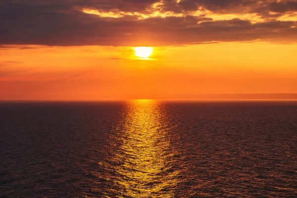 Soluppgången över havet — Stockfoto