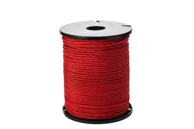 Siyah plastik bir makara etrafında kırmızı kablo izi var. El sanatları, dcor ve DIY projeleri için hazır. Dayanıklı, esnek halat bağlamak, sarmak veya bahçe ve atölye kullanımı için idealdir