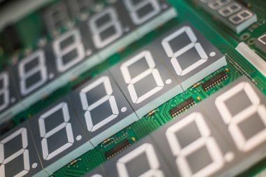 Devre kartı ile göstermek elektronik bileşenler için