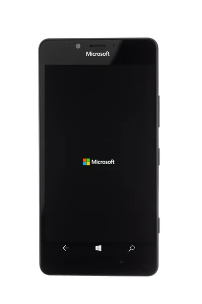 Varna, Bulgária - 11 de dezembro de 2015: modelo de celular Microsoft — Fotografia de Stock