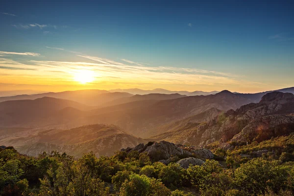 Beautiful sunset over the mountain — Stock Photo, Image