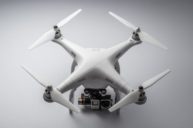 Varna, Bulgaristan - 28 Mayıs 2015: Uçan uçak quadcopter ile DJI indeks işlem Phan