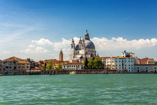 Grande Canal e Basílica de Santa Maria Della Saudação, Veneza, Itália — Fotografia de Stock