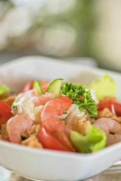 Salada de camarão vegetal — Fotografia de Stock