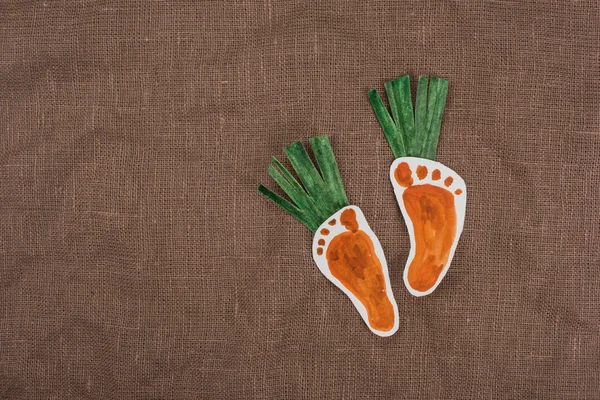 Zanahoria hecha a mano en forma de pie —  Fotos de Stock