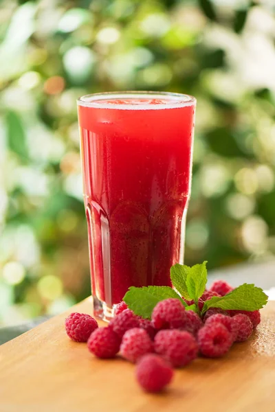 Fruit drink with raspberries — Stock Photo, Image