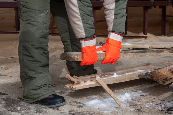 Carpenter working at sawmill — Stock Photo, Image