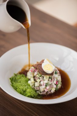 Geleneksel Rus Kvas çorba okroshka