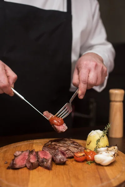 Grilovaný hovězí steak — Stock fotografie