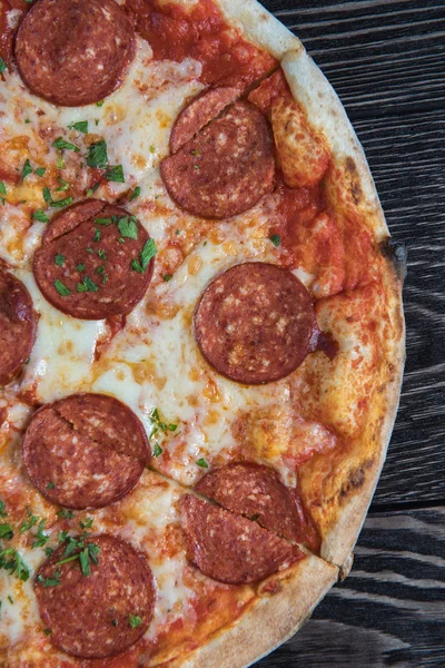 好吃的意大利辣披萨 — 图库照片