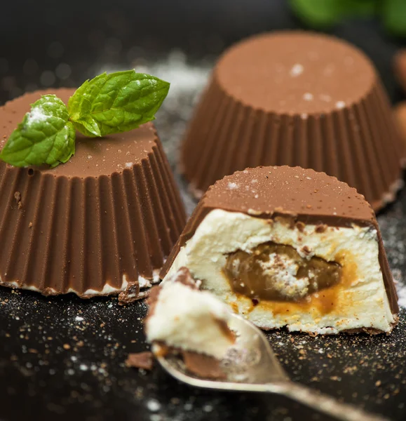 Dessert aus Sahne und Schokolade — Stockfoto